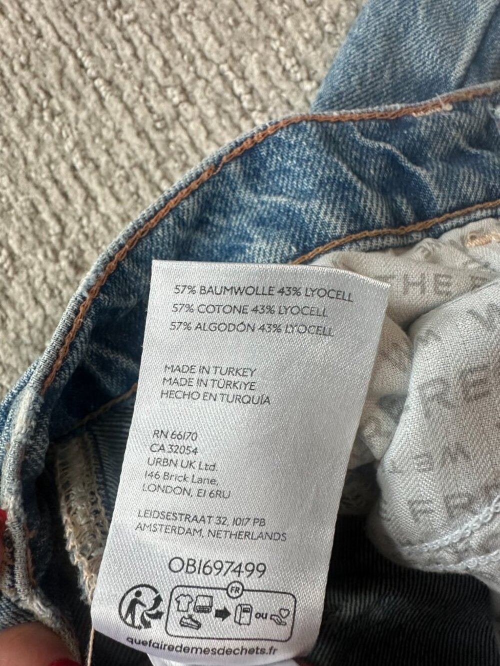 Free People Good Luck Mid-Rise Barrel Jeans - Rare discontinued wash 100 Years! - Picture 9 of 10